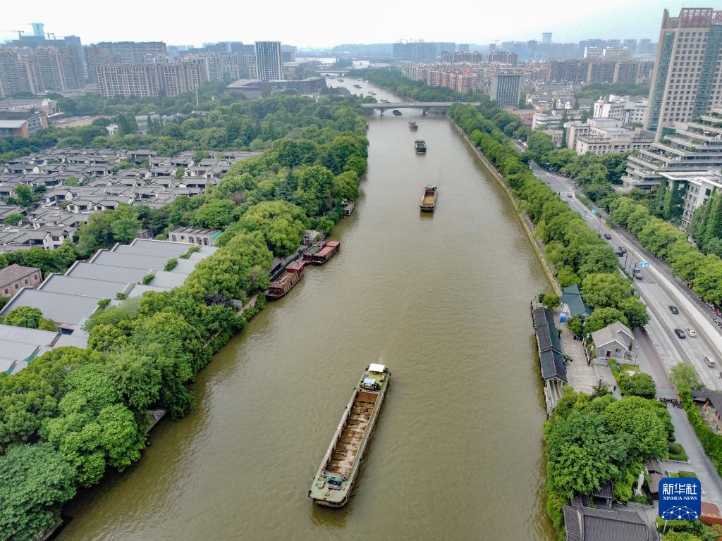 碧水湯湯潤兩岸——大運(yùn)河再現(xiàn)新生機(jī)